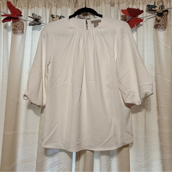 H&M Tops - H&M lined white puff sleeve blouse